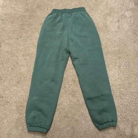 Comfrt unisex oversized joggers. Small. NWOT! - Picture 9 of 9